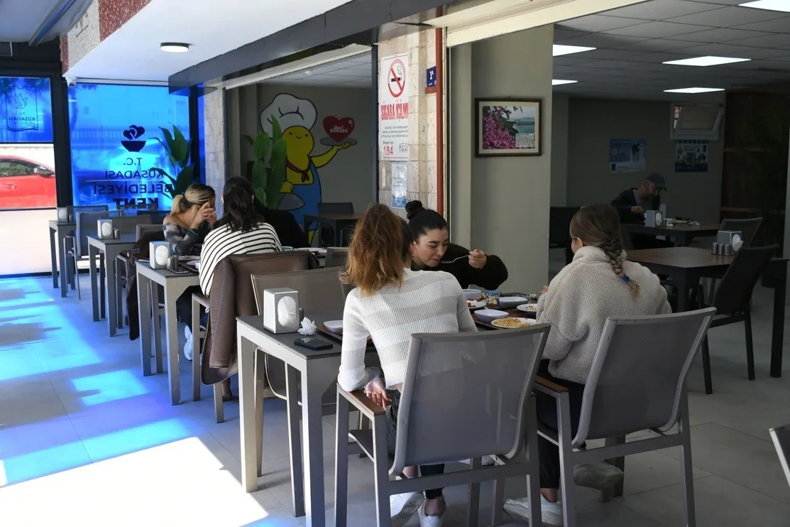 Kuşadası Kent Lokantası’nda satışların yüzde 92’si Adalı Kart ile yapıldı - 2