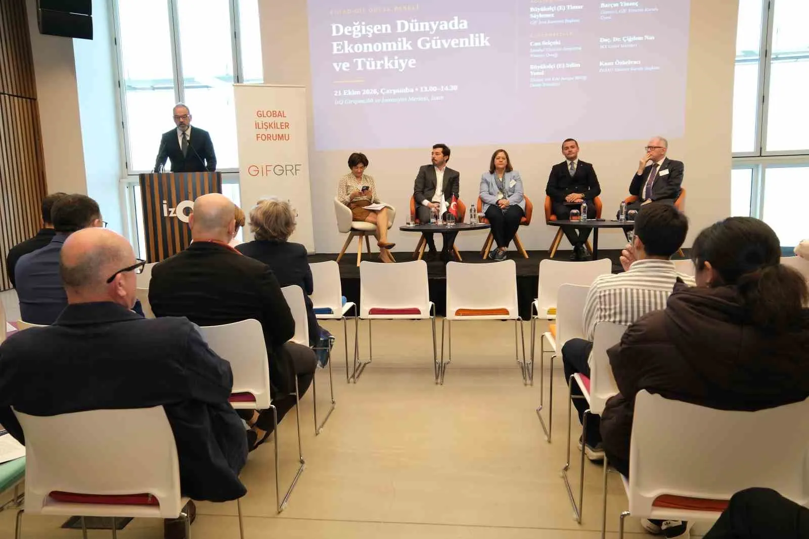 Dünyadaki ekonomik güvenlik ve Türkiye, İzmir’de GİF-EGİAD panelinde ele alındı