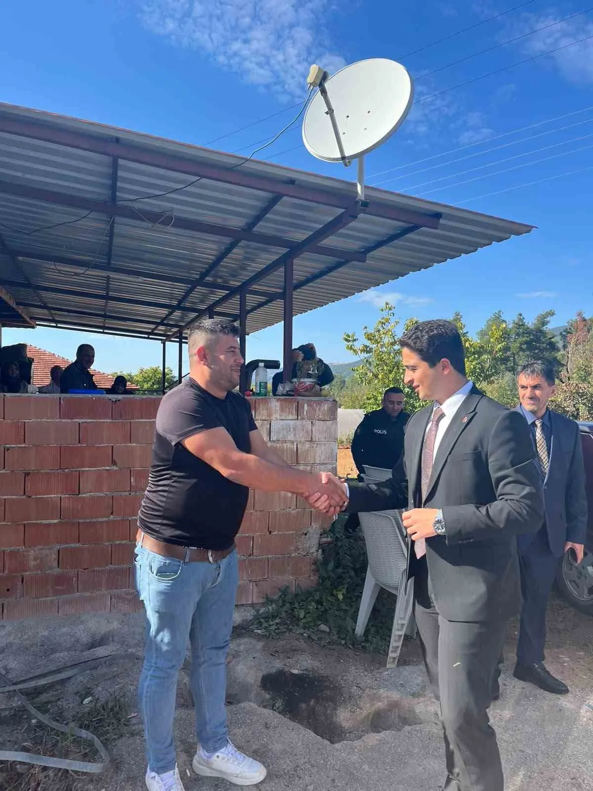 Beyağaç kaymakamı Haydari’den örnek davranış - 3