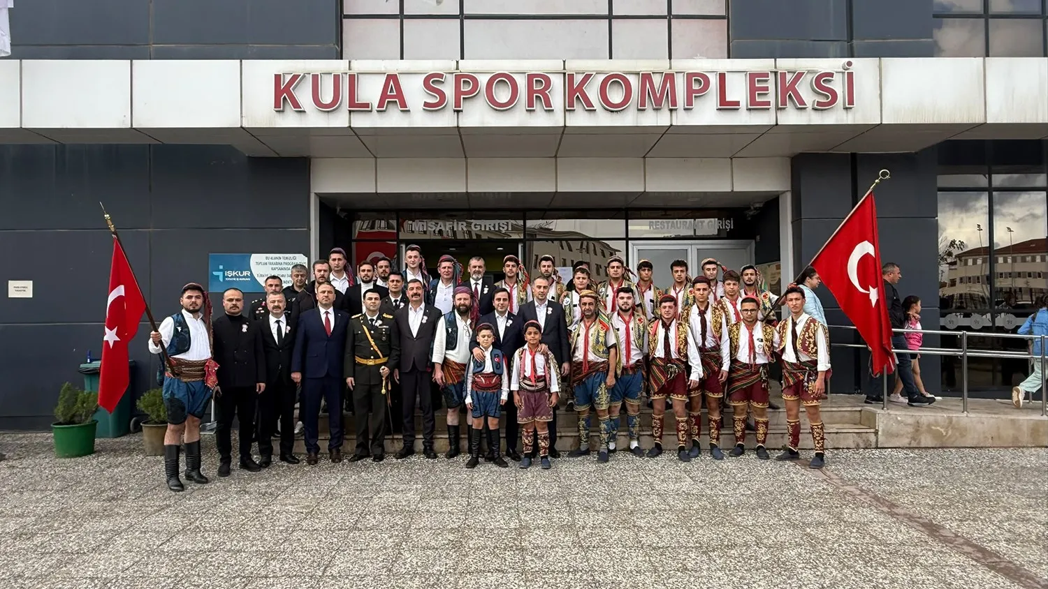 Kula’da Cumhuriyetin 103. yılı coşkuyla kutlandı - 7