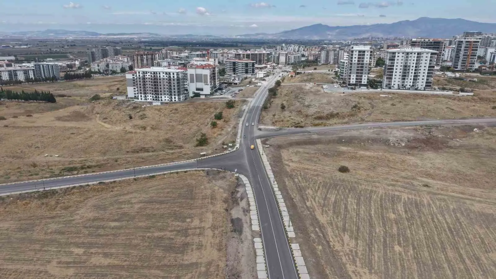 Ataşehir ve Harmandalı’da yollar asfaltlanıyor - 4