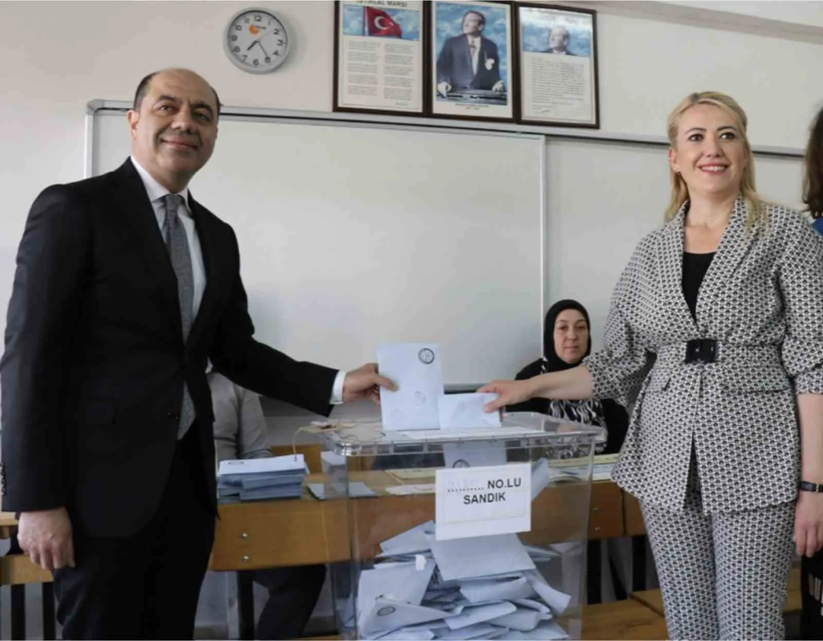 Merkezefendi Belediyesi operasyonunda 5 kişi tutuklandı - 5