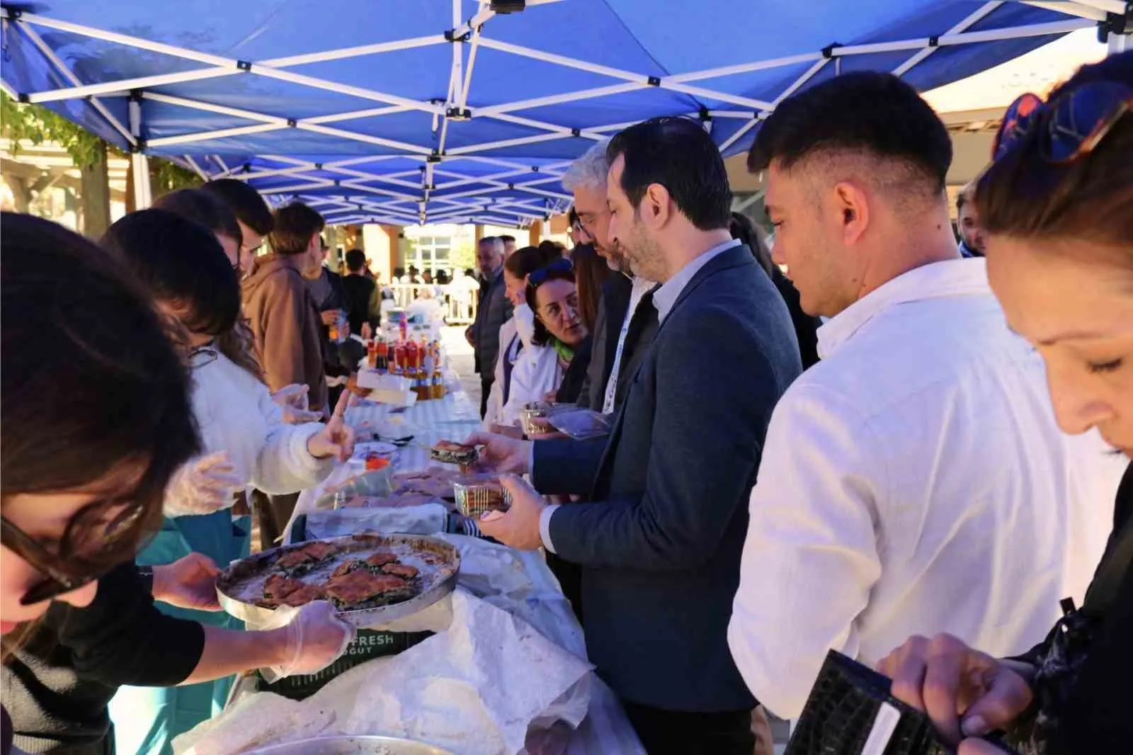 Hastanede tedavi gören çocuklar için destek oldular - 3