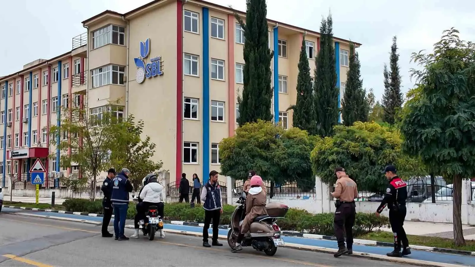 Manisa’da okul güvenliği için 8 bine yakın personel sahaya indi - 6