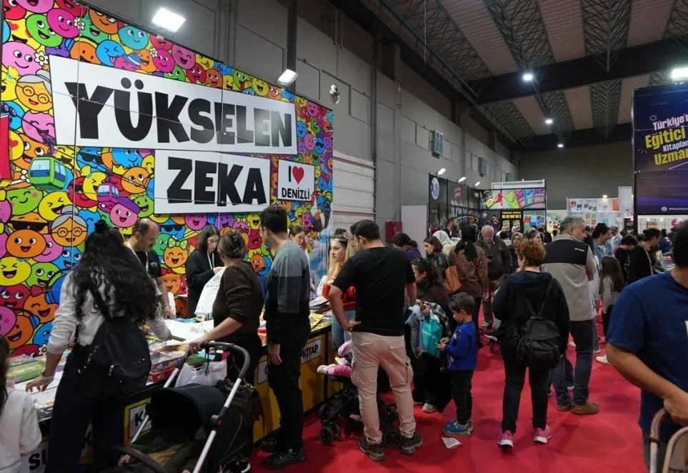 Denizli TÜYAP Kitap Fuarı’nda yazar yağmuru sürüyor - 5