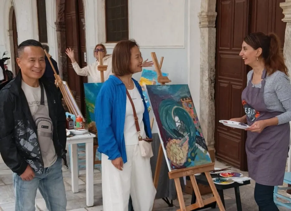 Çeşme’nin tarihi dokusu 9 sanatçının tuvalinde hayat buldu - 3